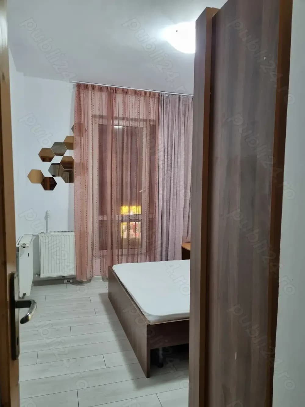 Superb, 3 cam Rond Kogalniceanu nou renovat. - imagine 1