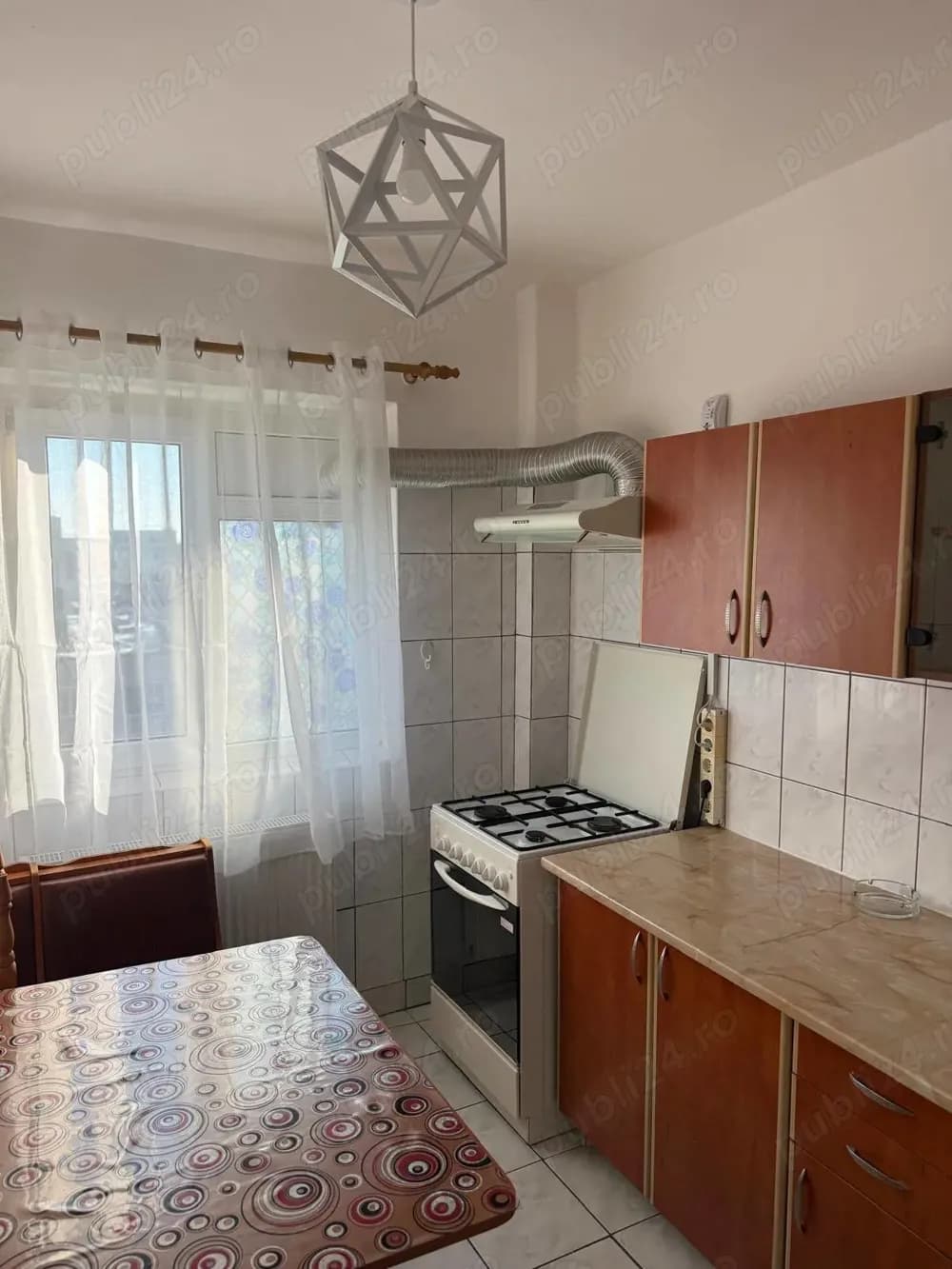 Inchiriere 3 camere Rahova - imagine 1