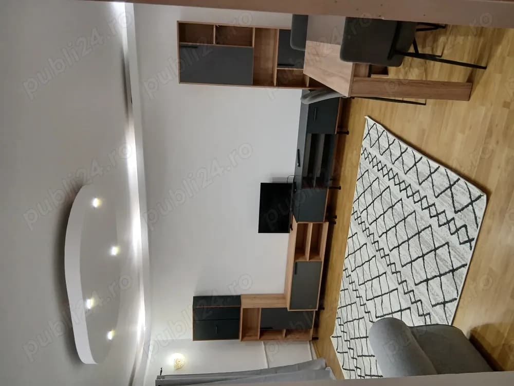 PROPRIERAR inchiriez apartament 3 camere