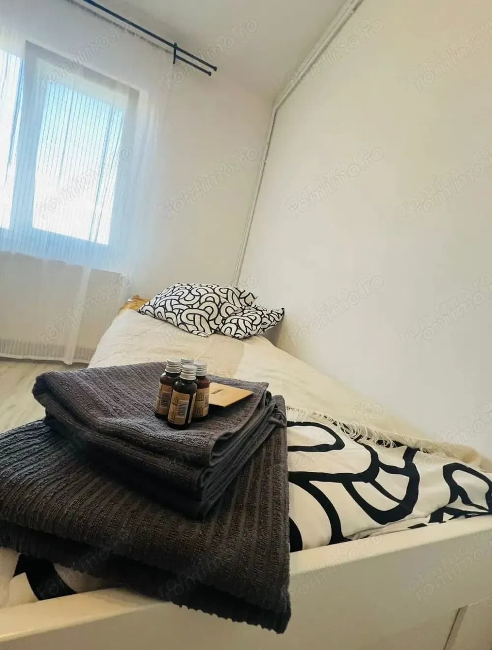 Garsoniera zona Giulesti