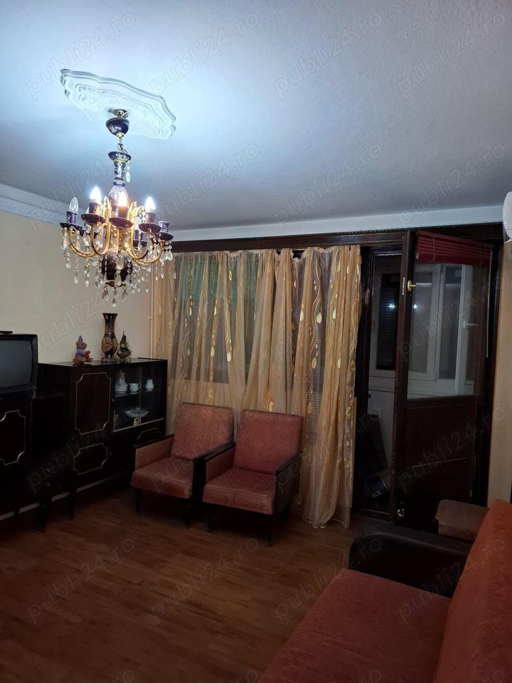 Apartament 2 camere decomandat -zona Favorit - imagine 1