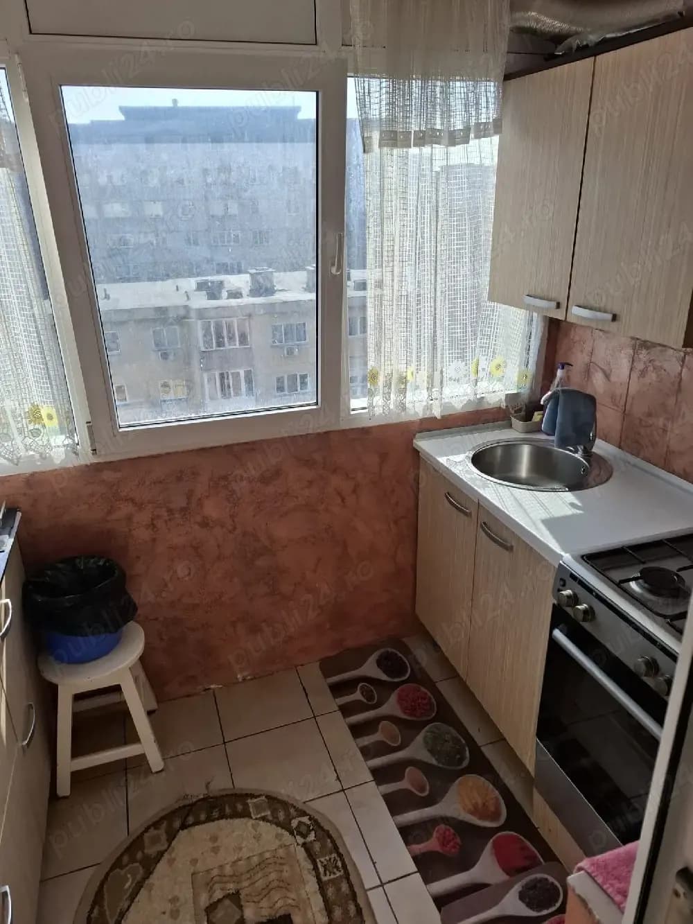 Vand apartament 4 camere cartier Crangasi an bloc 1982