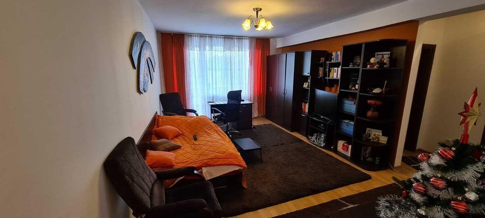 Proprietar,  vând apartament 47mp,  în Mărăști, str. Henri Barbusse - imagine 1