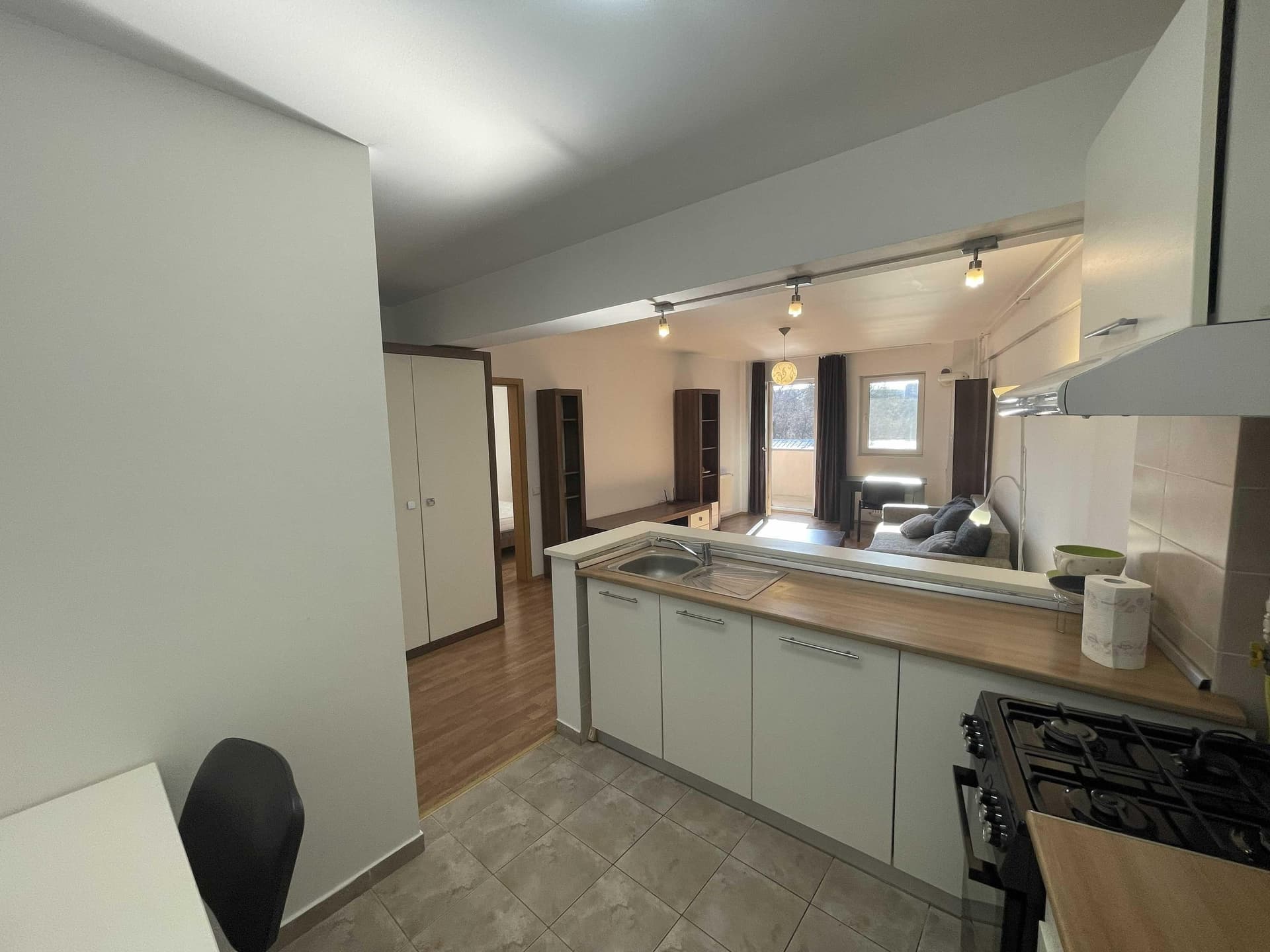Vand apartament 2 camere, strada Motilor (vizavi Platinia) - imagine 1