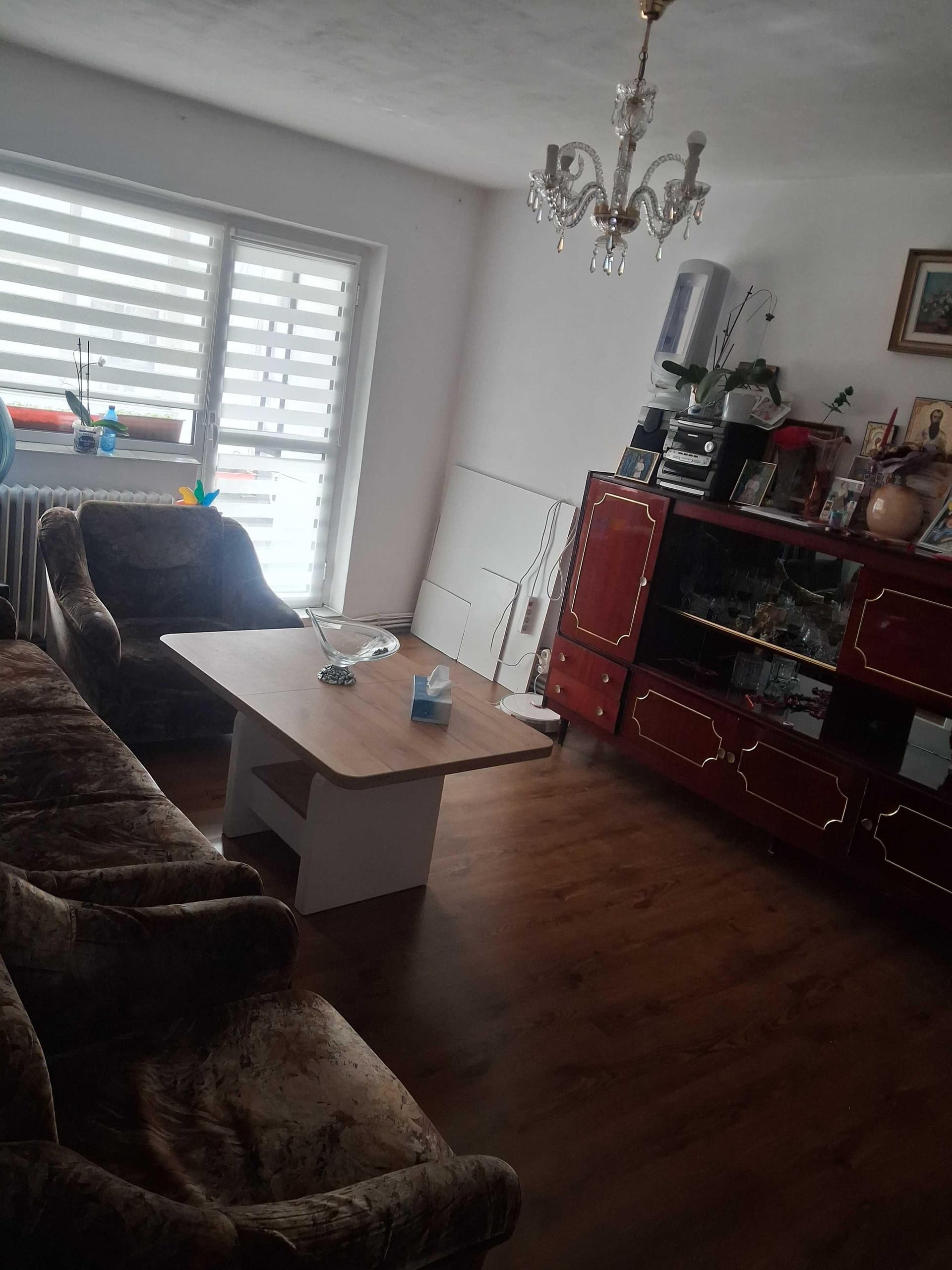 PF Vand apartament cu 4 camere - imagine 1