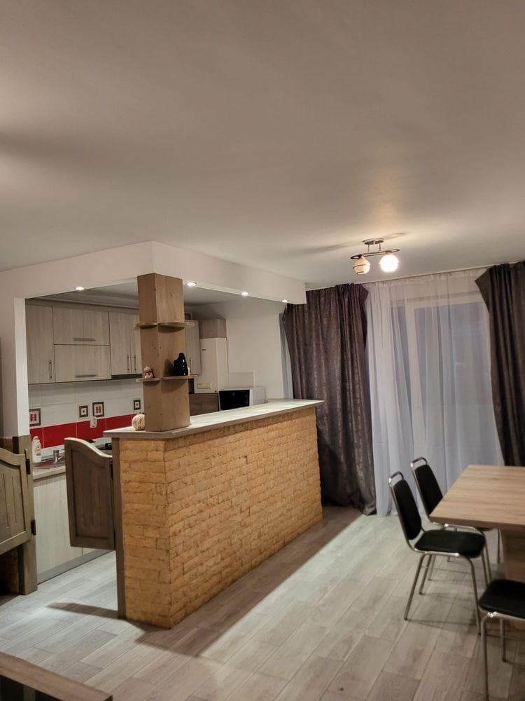 Apartament De inchiriat