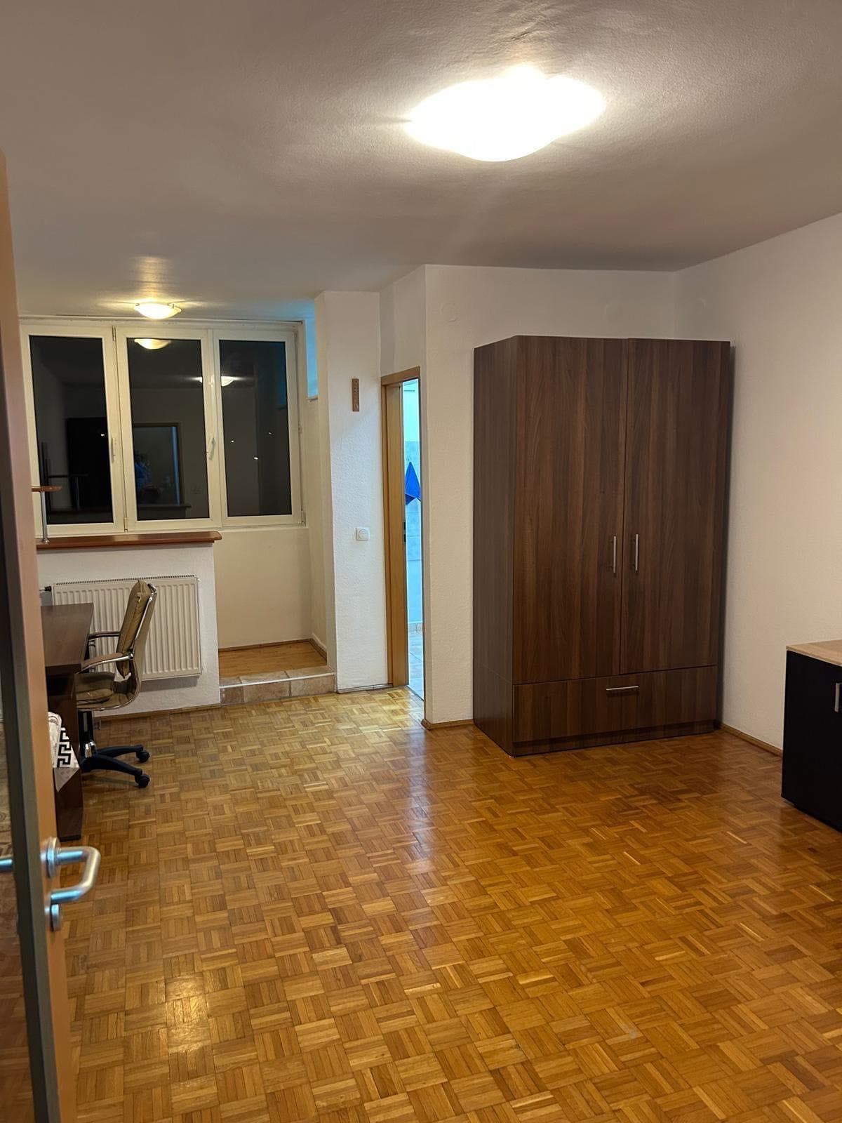 PF Închiriez garsonieră în Gheorgheni