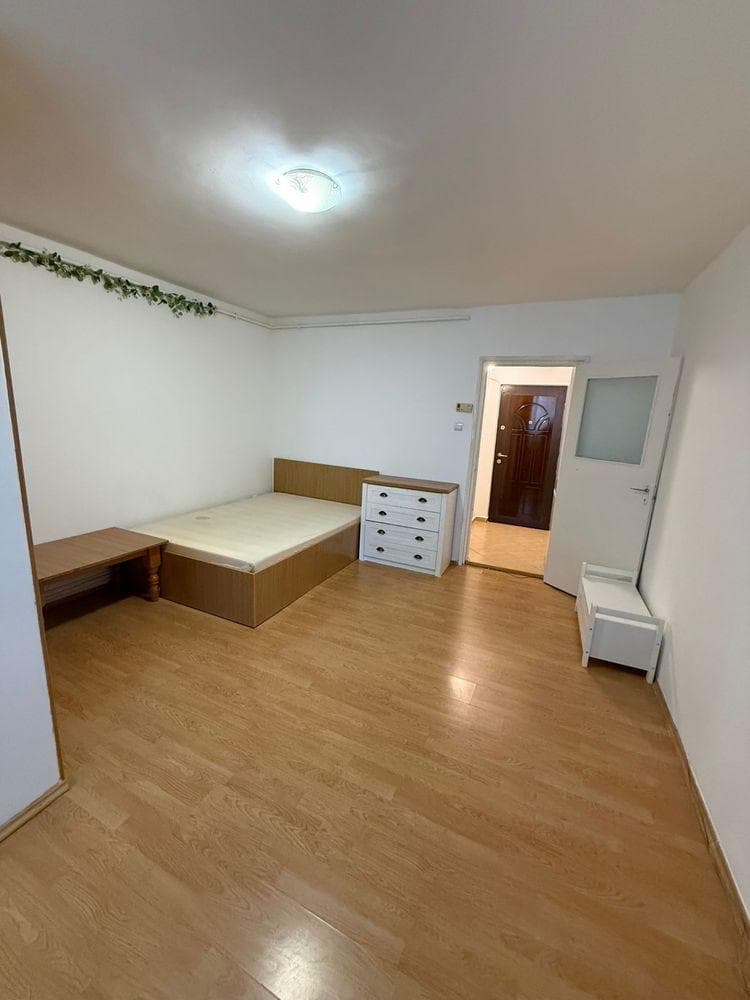 Inchiriez garsoniera Manastur - imagine 1