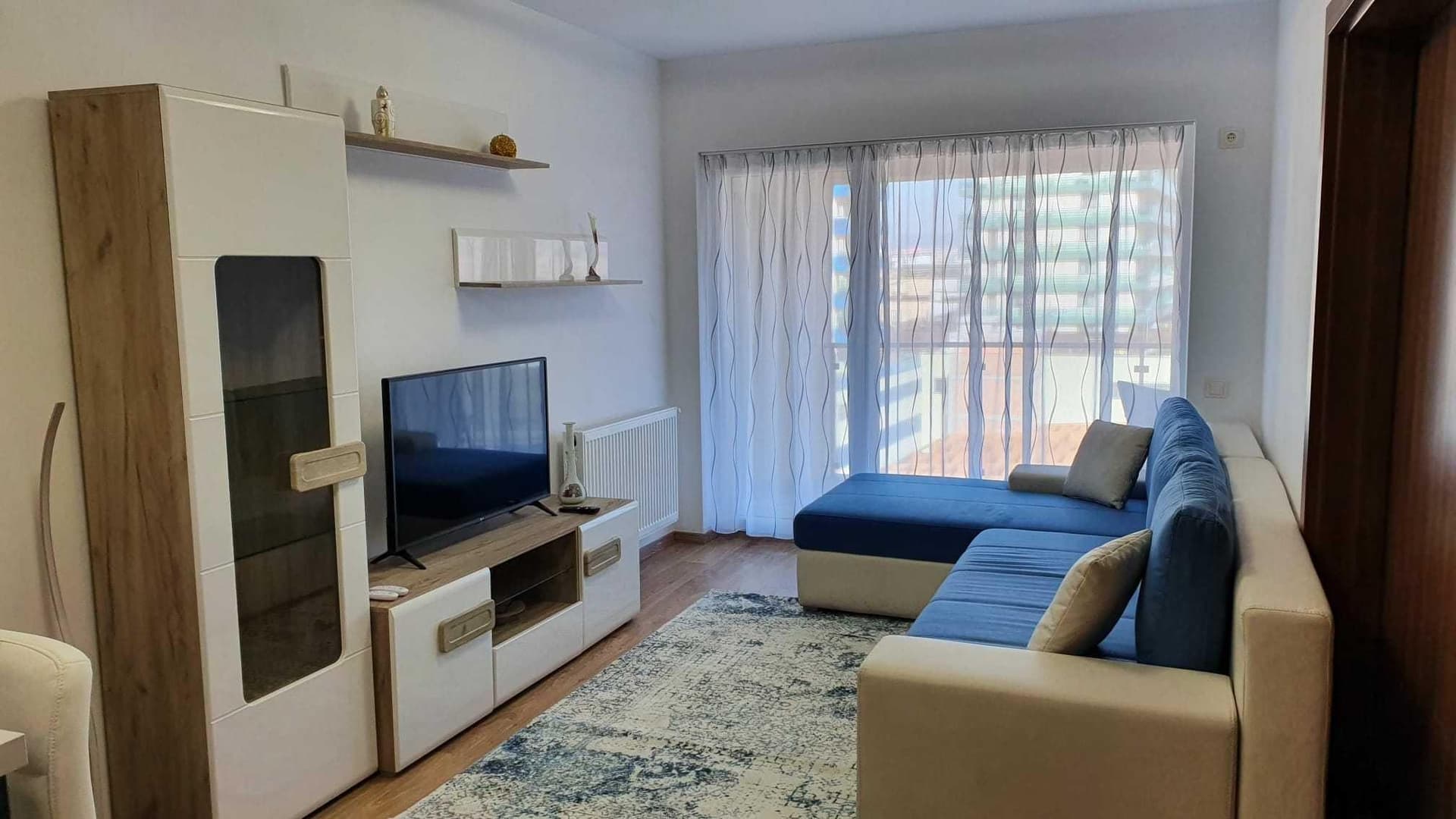 Apartament 2 camere Viva City - imagine 1