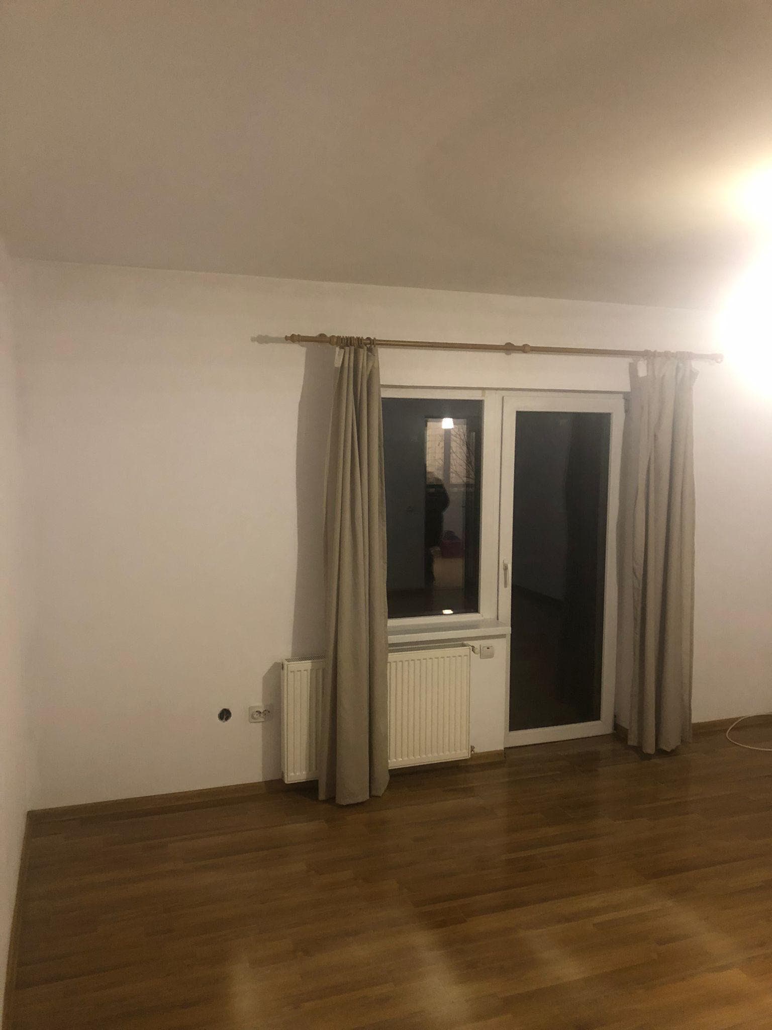 Apartament cu 2 camere spațioase și două terase mari - imagine 1