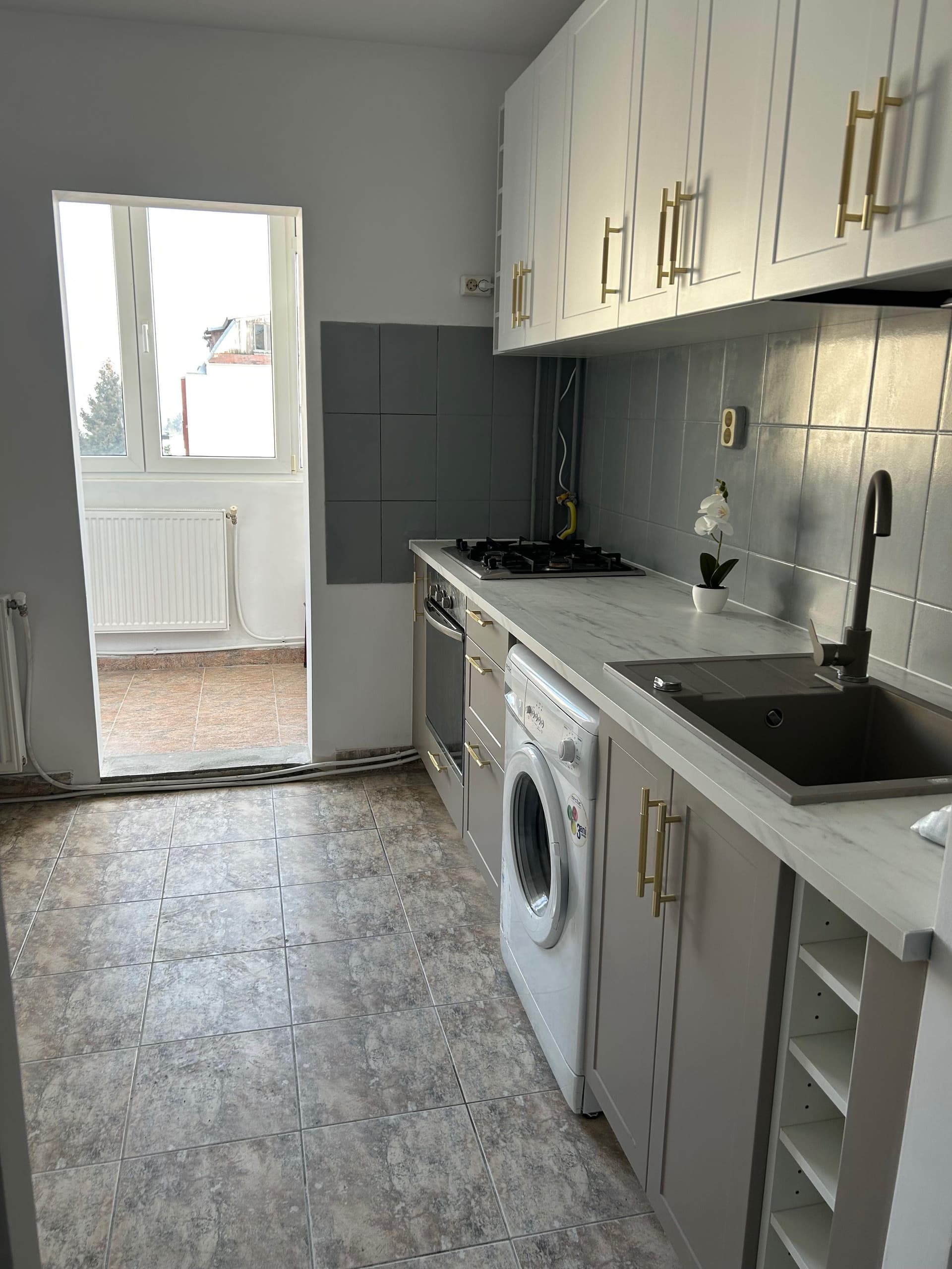 PF închiriez ap 2 camere pe strada Trascăului , cartier zorilor - imagine 1