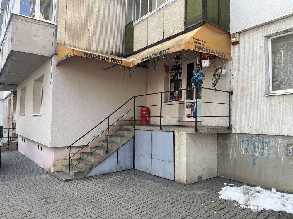 Inchiriez spatiu comercial - imagine 1