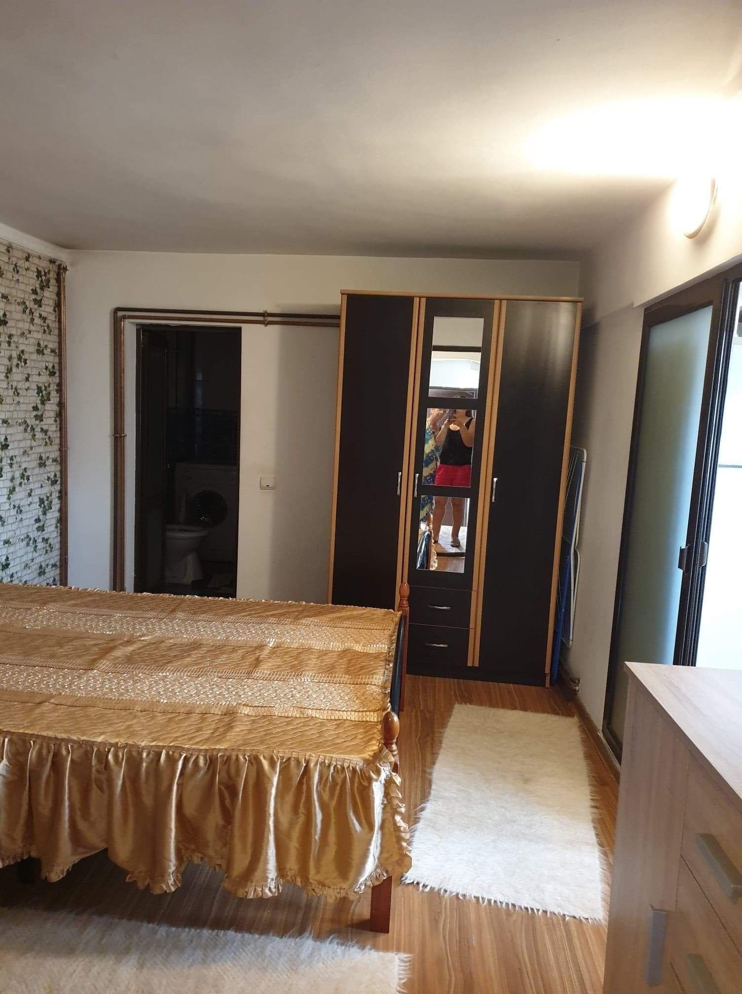 Inchiriez garsoniera - imagine 1