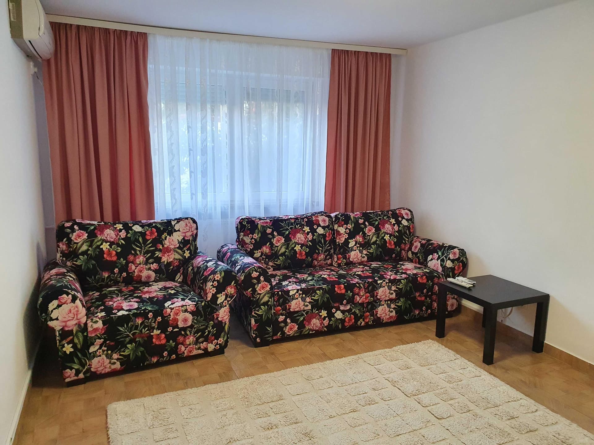 Apartament de inchiriat, Piata Victoriei