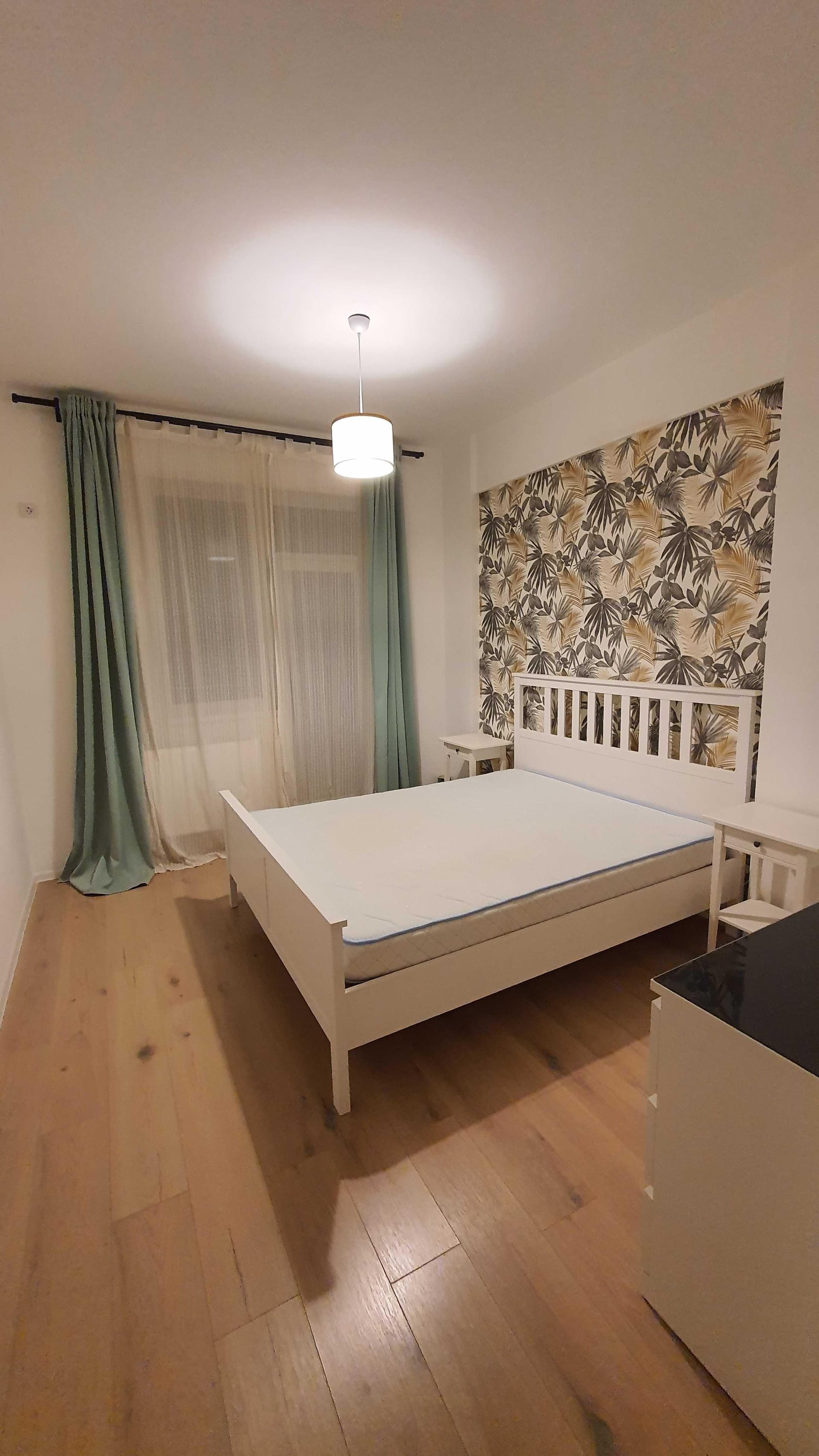 Inchiriere apartament 2 camere Aviatiei bloc nou - imagine 1