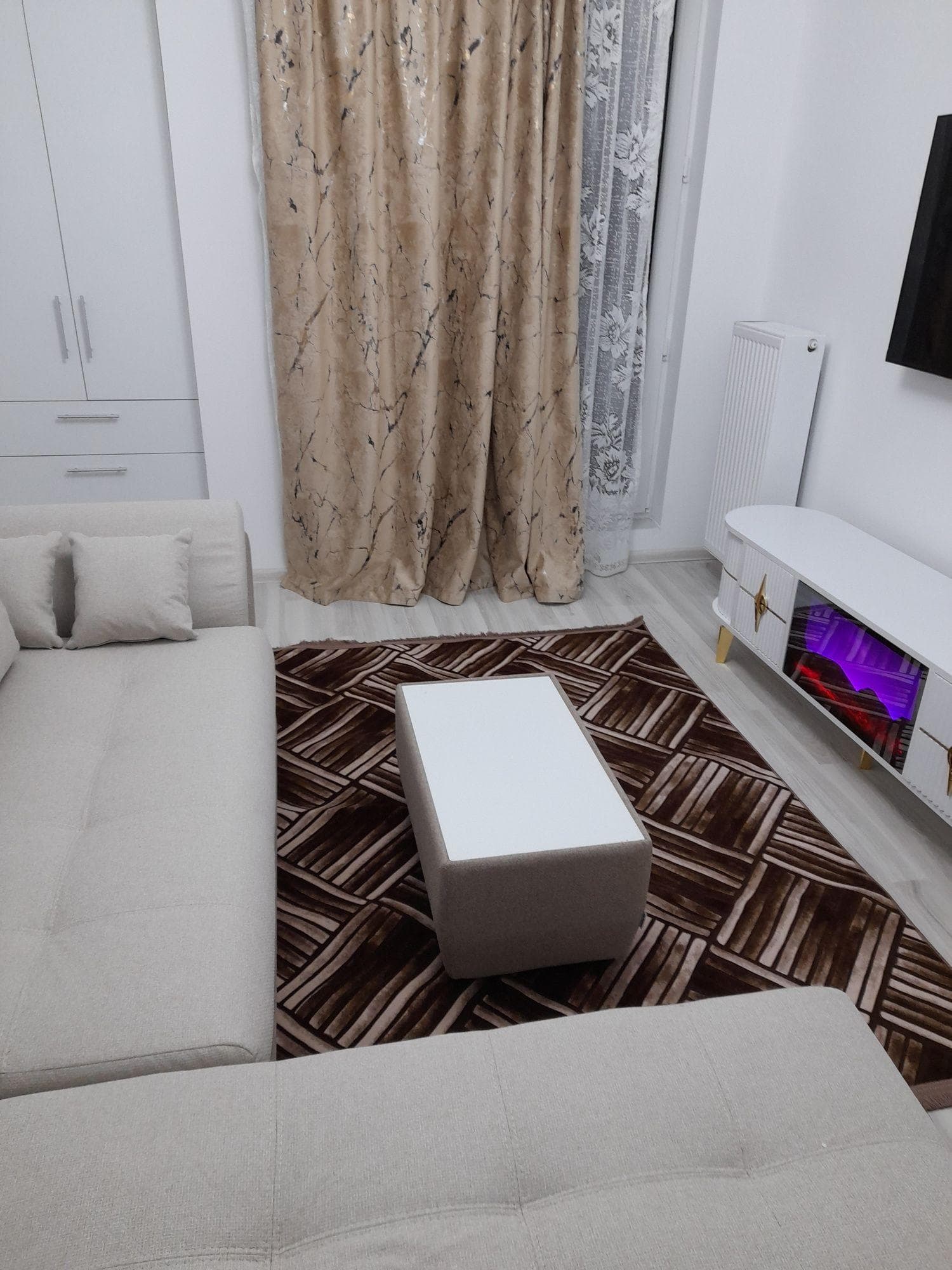 Proprietar închiriez garsoniera în zona  Popești  bloc nou 2026 - imagine 1