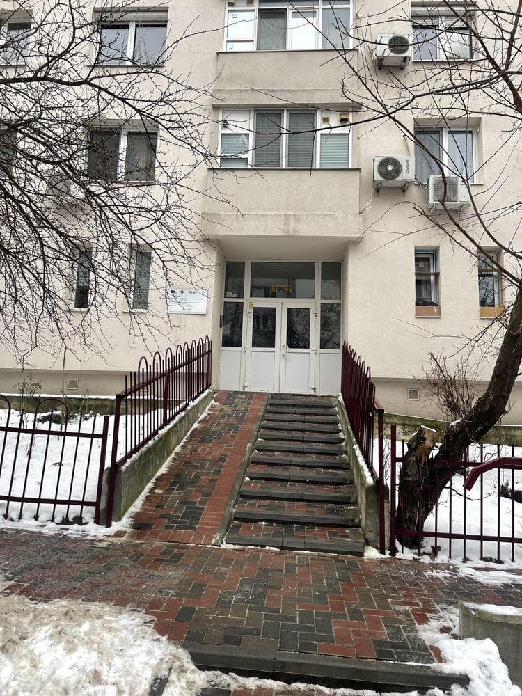 Propietar apartament 3 camere - imagine 1