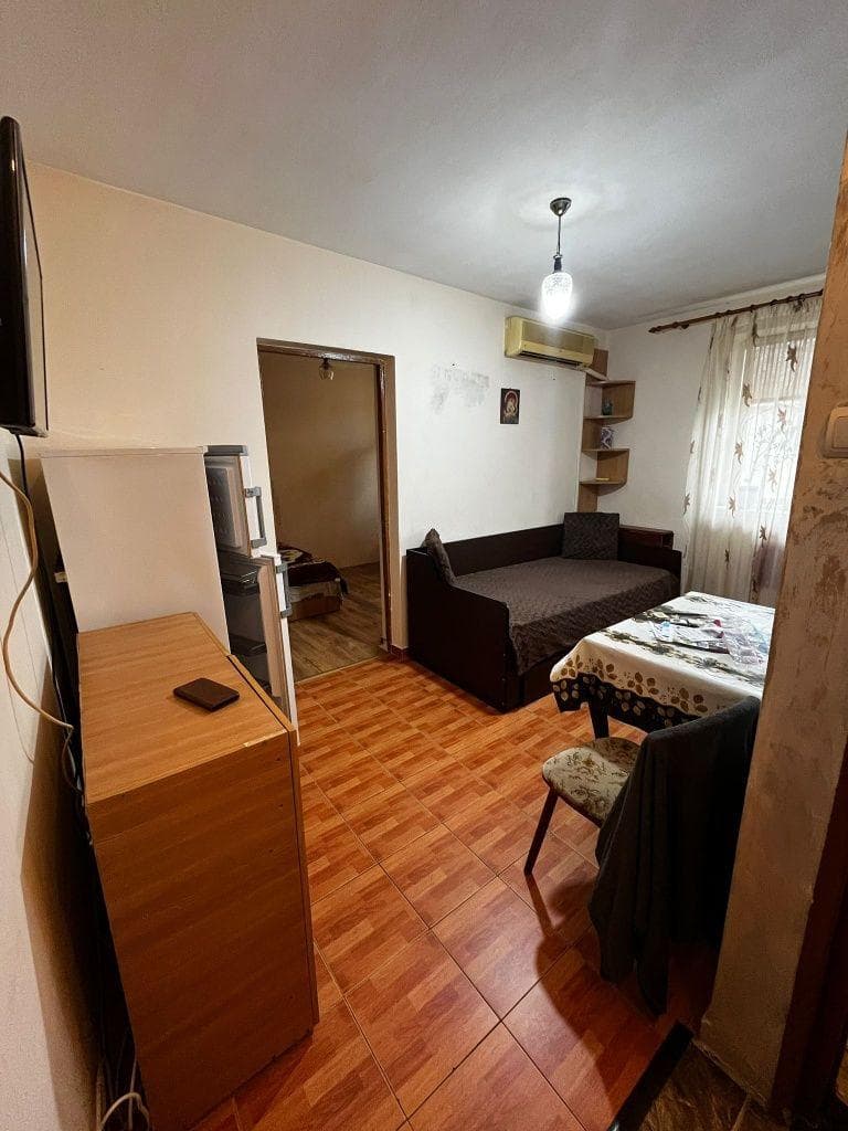 Inchiriez Apartament 2 camere