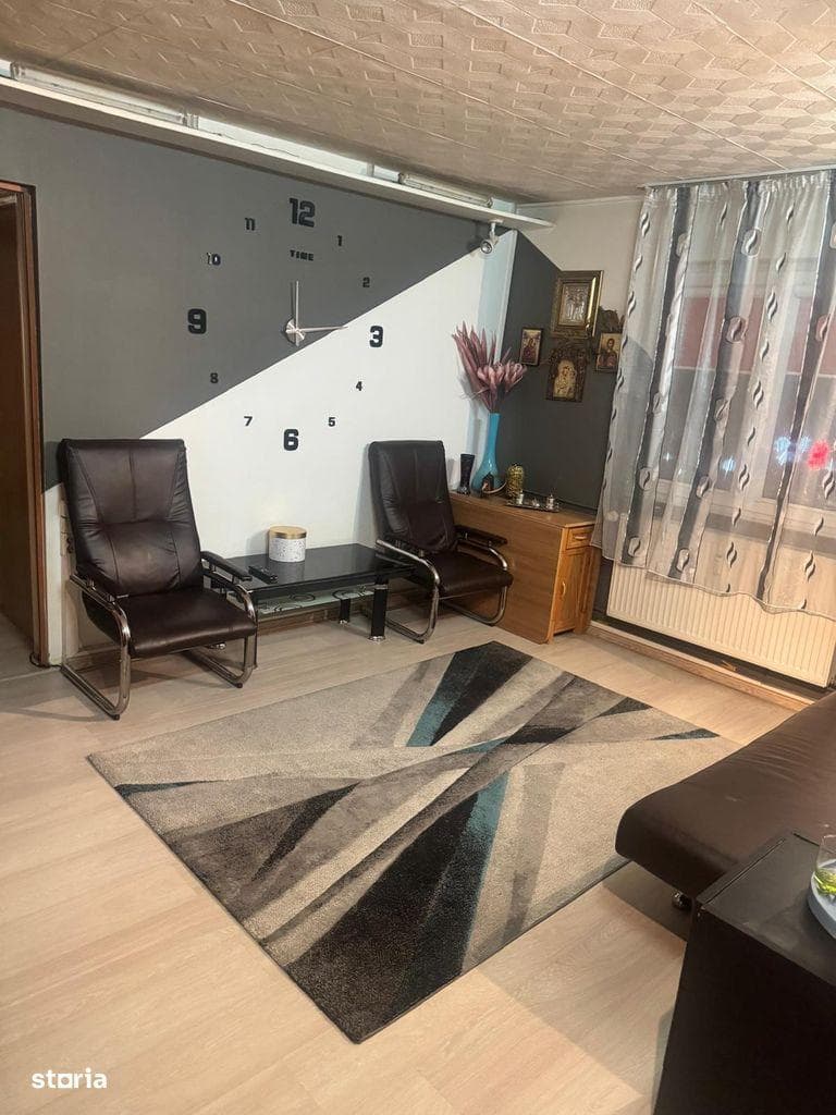 Apartament de 3 camere în Berceni