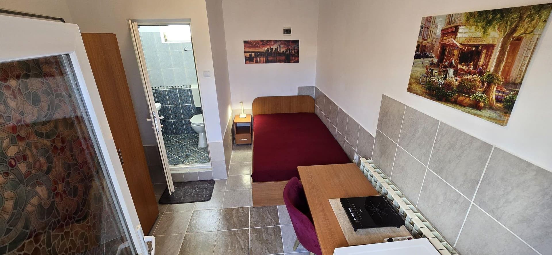 La 5 minute de stația de metrou Eroii Revolutiei - imagine 1