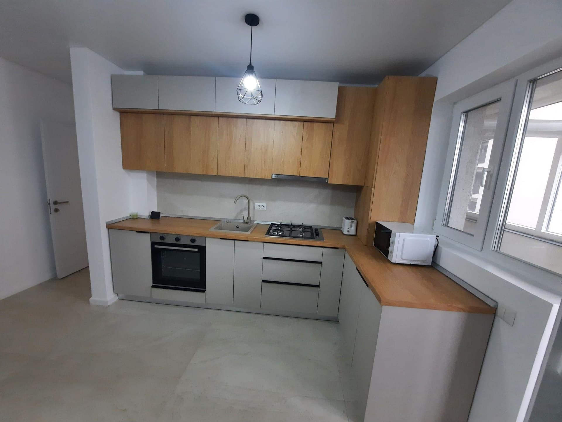 Inchiriez studio - imagine 1