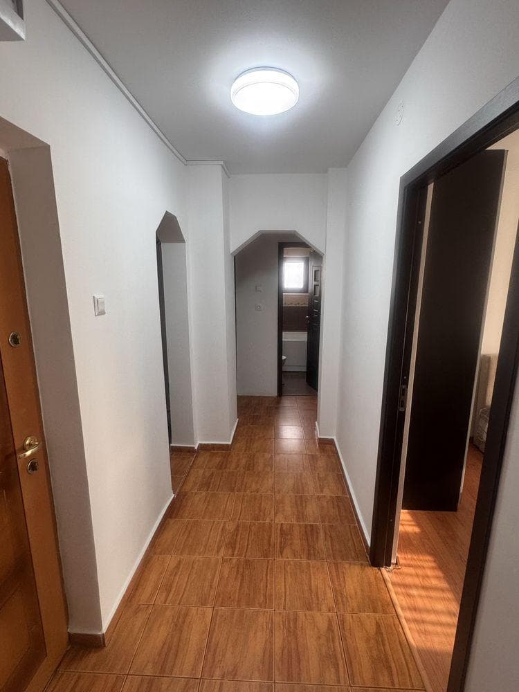 Apartament 3 camere, de inchiriat - imagine 1