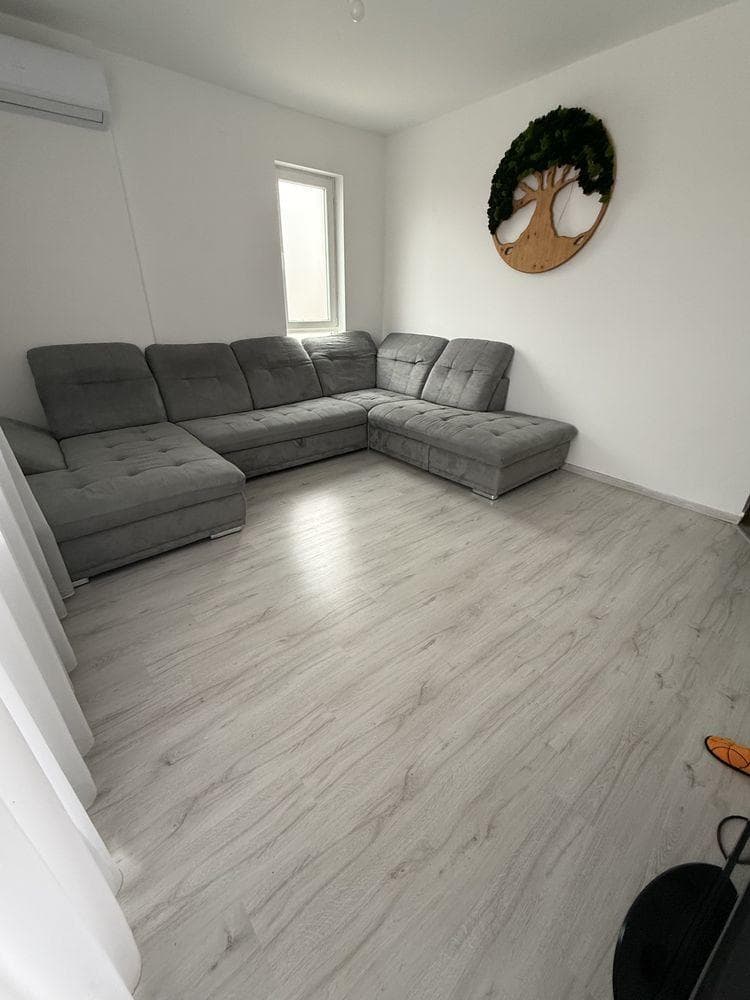 Apartament 3 camere + loc de parcare - imagine 1
