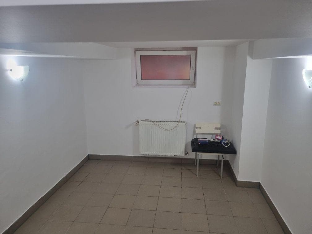 Camera de inchiriat - imagine 1