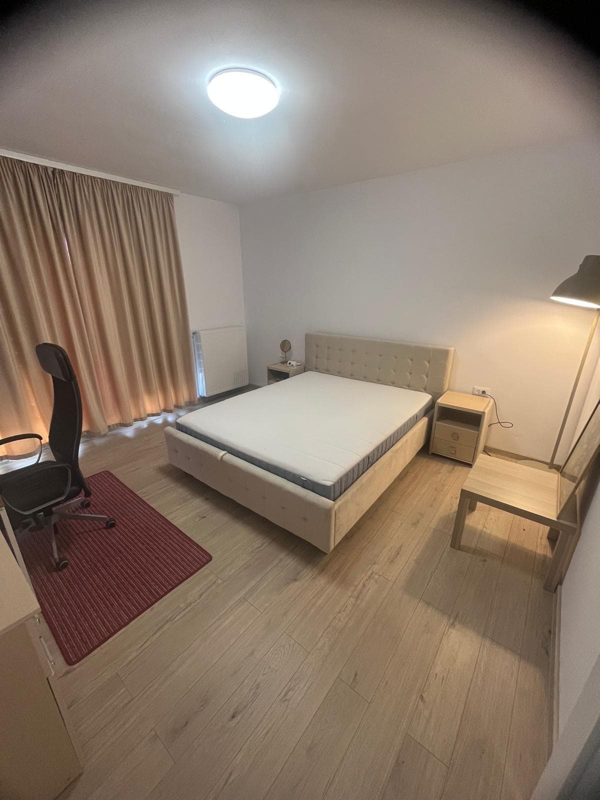 Închiriez garsonieră exigent faza 4 cu loc parcare