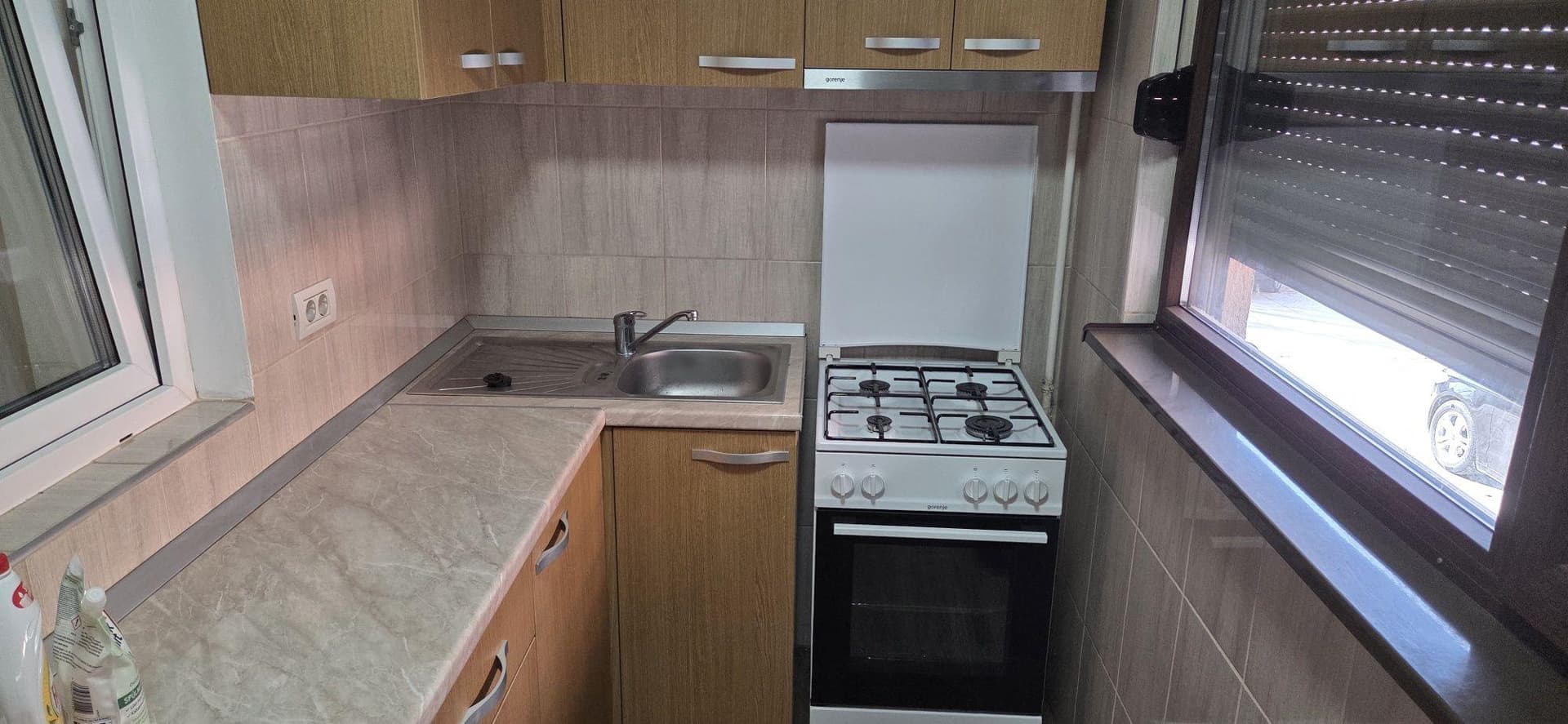 Inchiriez garsoniera - imagine 1