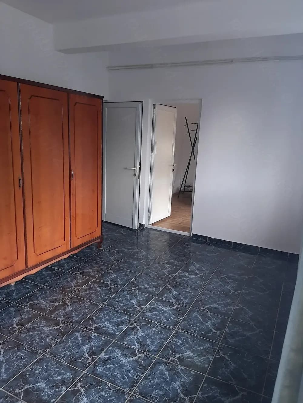 Ofer apartament-studiou pentru închiriere, et. 1, Colentina, Andronache, lângă autostrada A3 - imagine 1