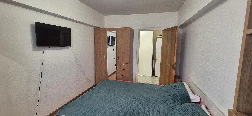 Inchiriere apartament 2 camere decomandat Obor - imagine 1