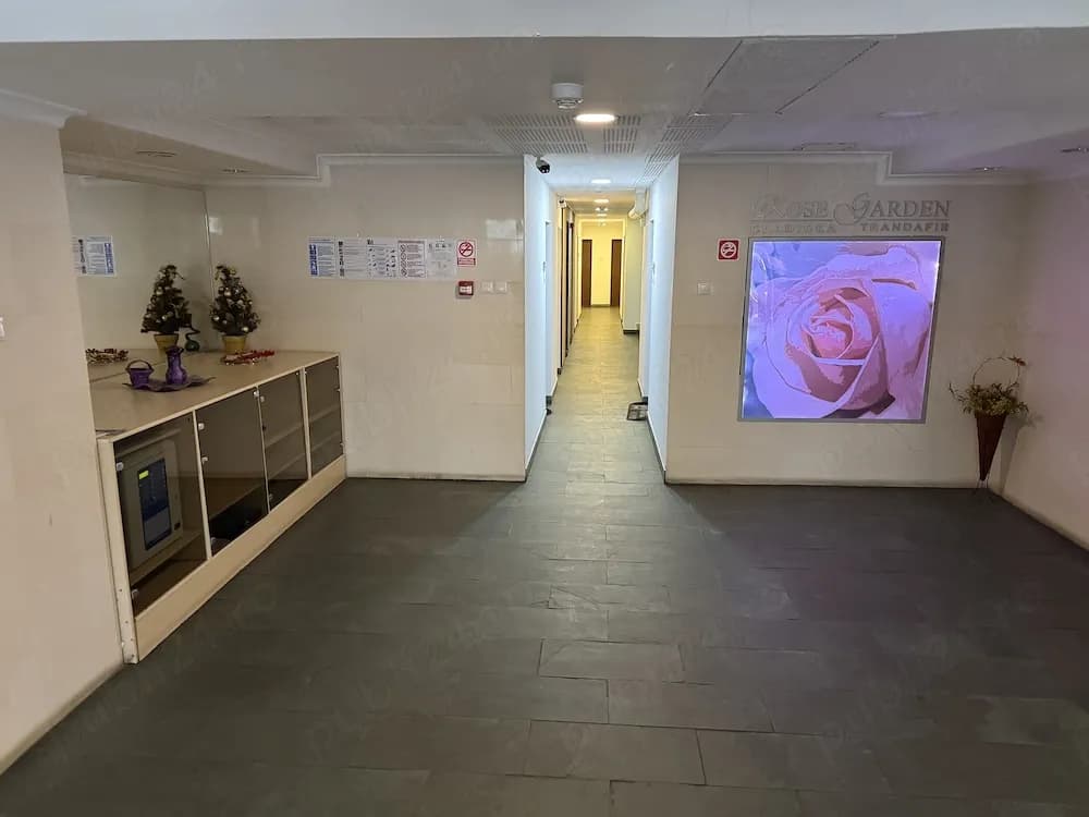 Apartament de închiriat - imagine 1