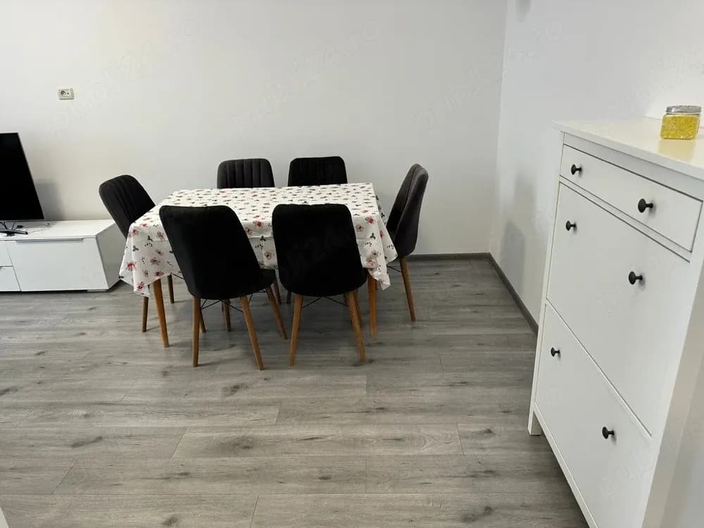 inchiriez ap 2 camere Confort Urban - imagine 1