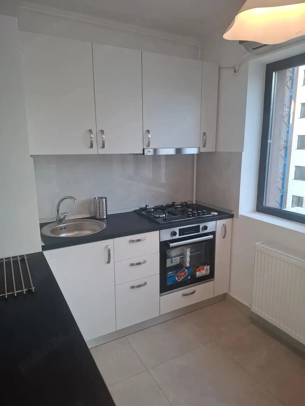 Inchiriez apartament 2 camere - imagine 1