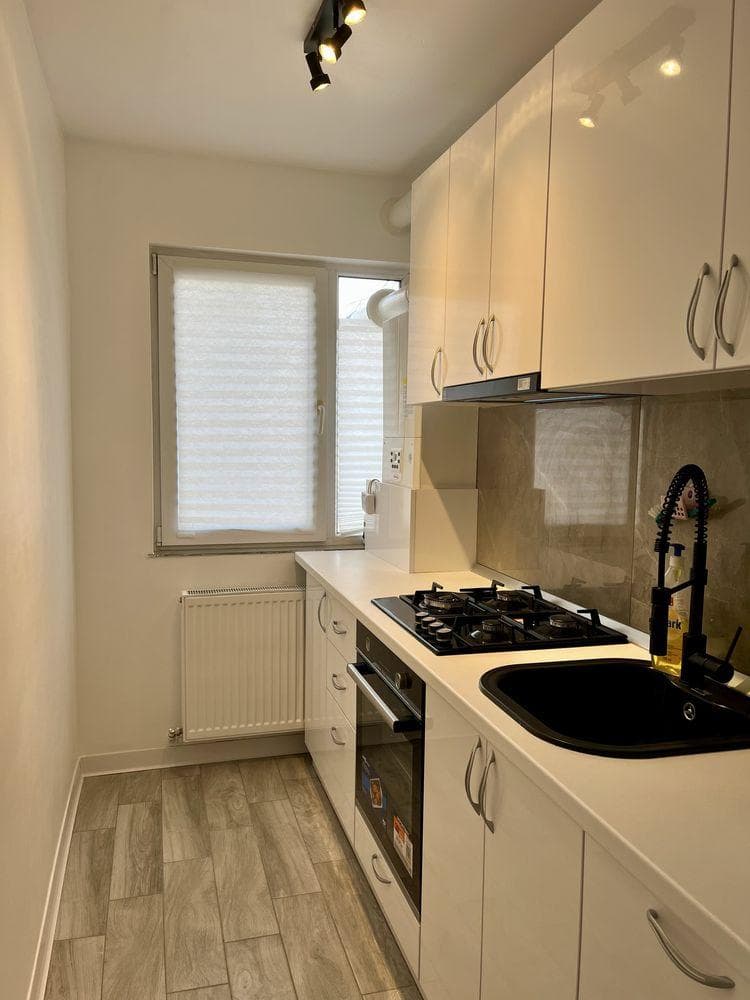 Prima inchiriere! Apt. 2 cam cu parcare, km 4-5