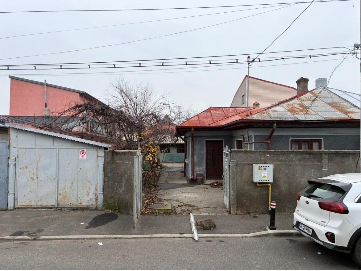 Casa de vanzare sector 2 București - imagine 1