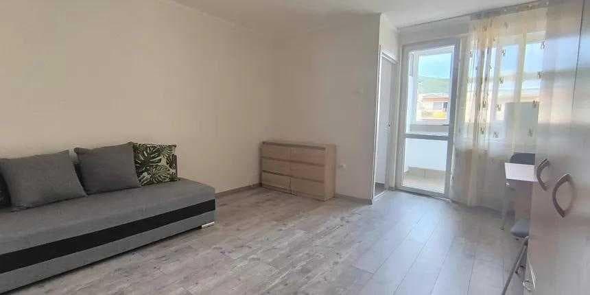 Persoana fizica- Inchiriez garsoniera - OCUPABILA IMEDIAT