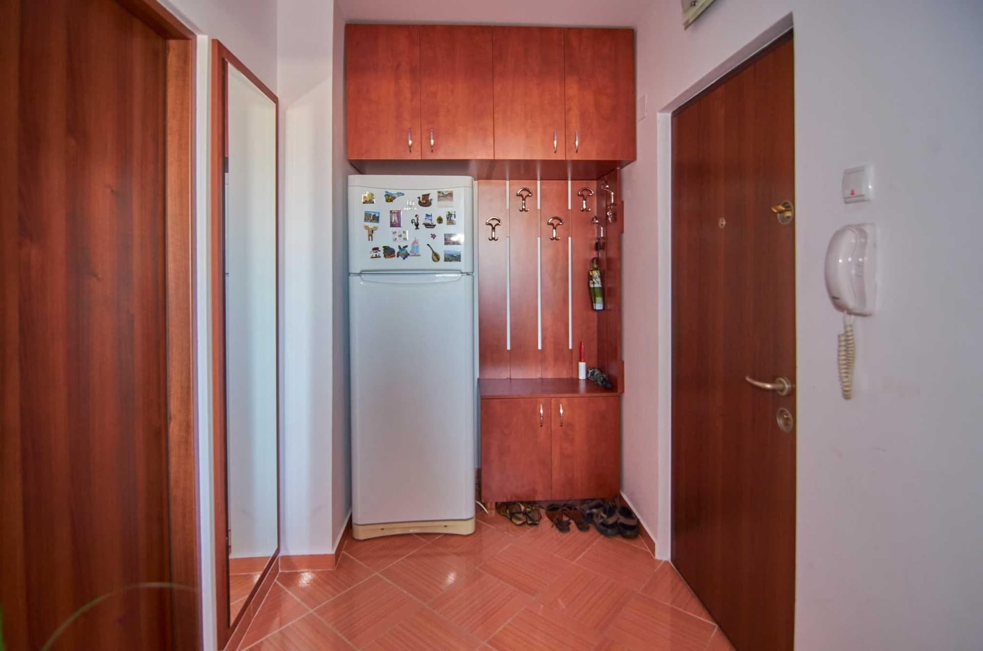 Închiriez apartament 2 camere, Gheorgheni, lângă Piața Hermes - imagine 1