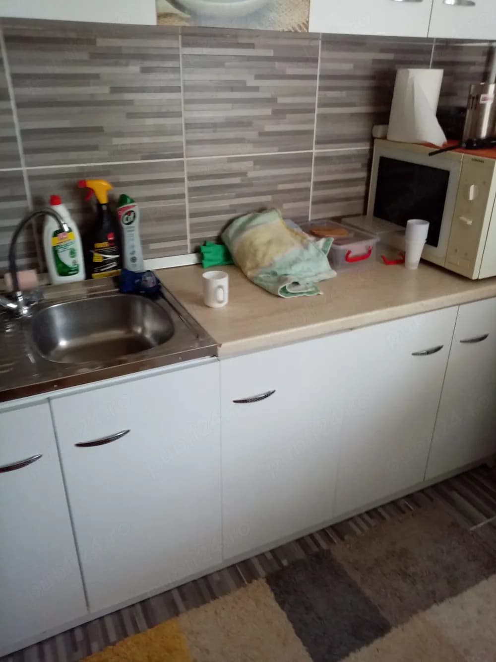 Inchiriez garsoniera mobila utilata