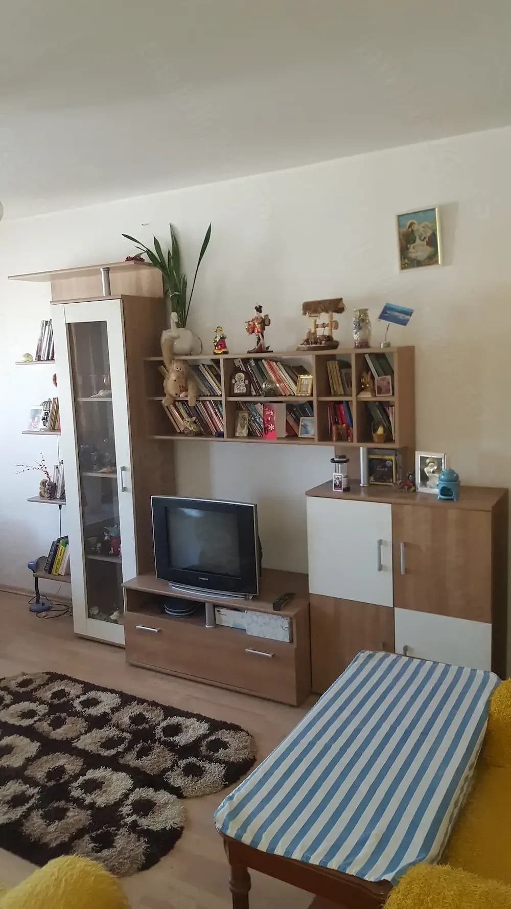 Se vinde apartament cu 3 camere in zona Dristor la 5 minute de metrou - imagine 1