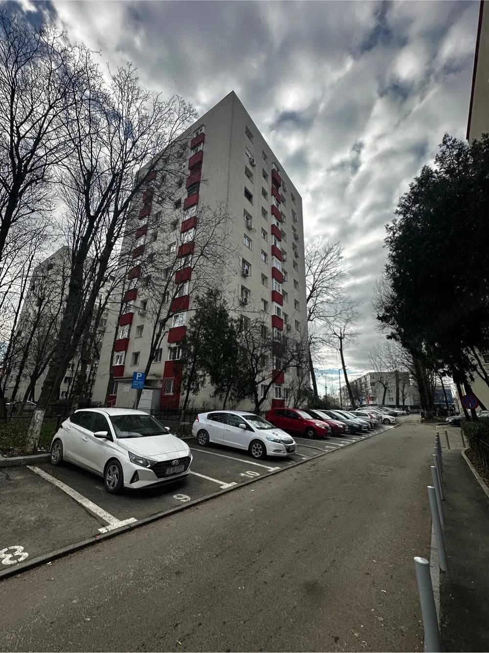 Apartament 2 camere , strada Luica ( Piata Resita ) , bloc