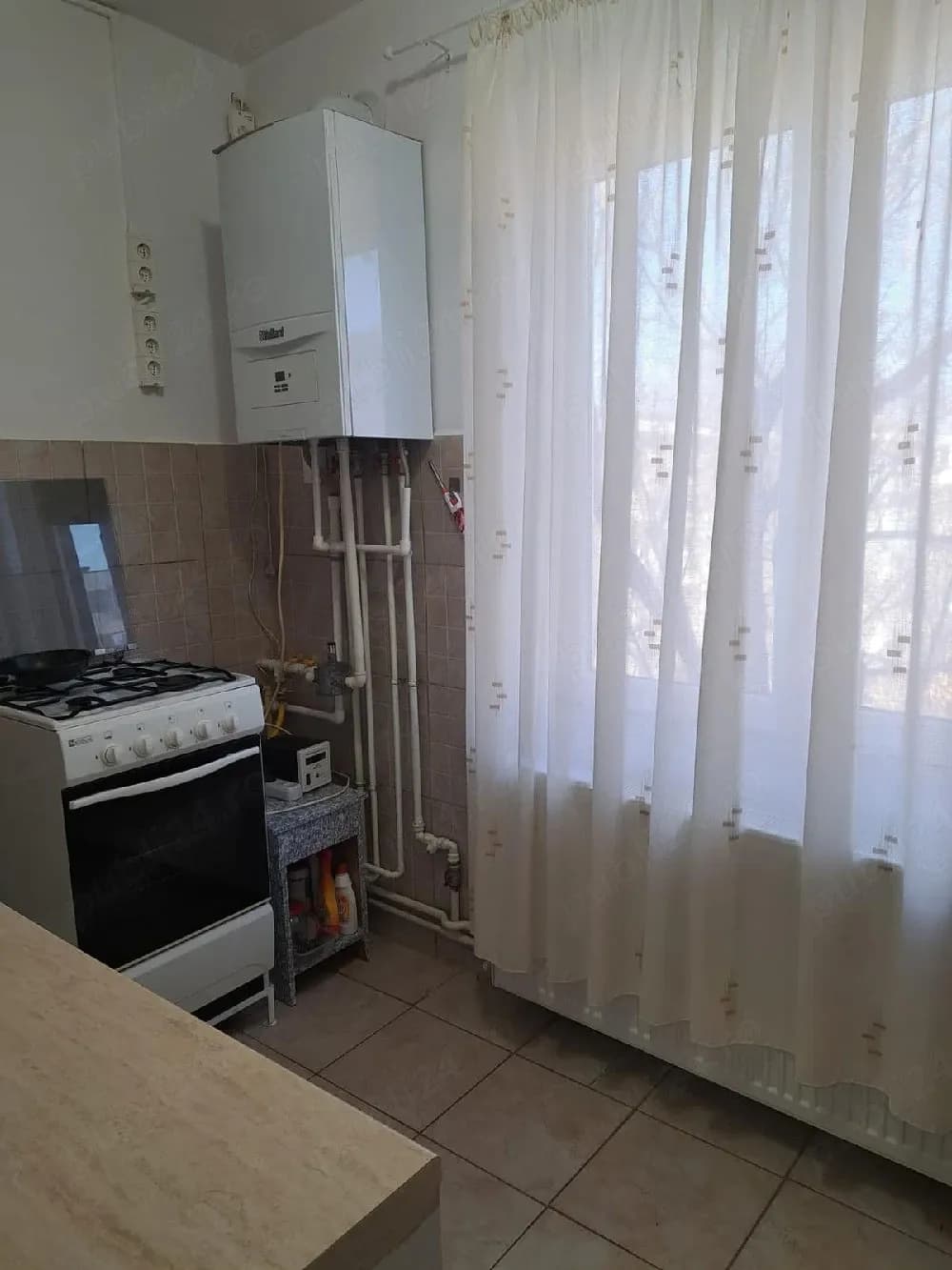 Proprietar inchiriez garsoniera -Piata Gorjului