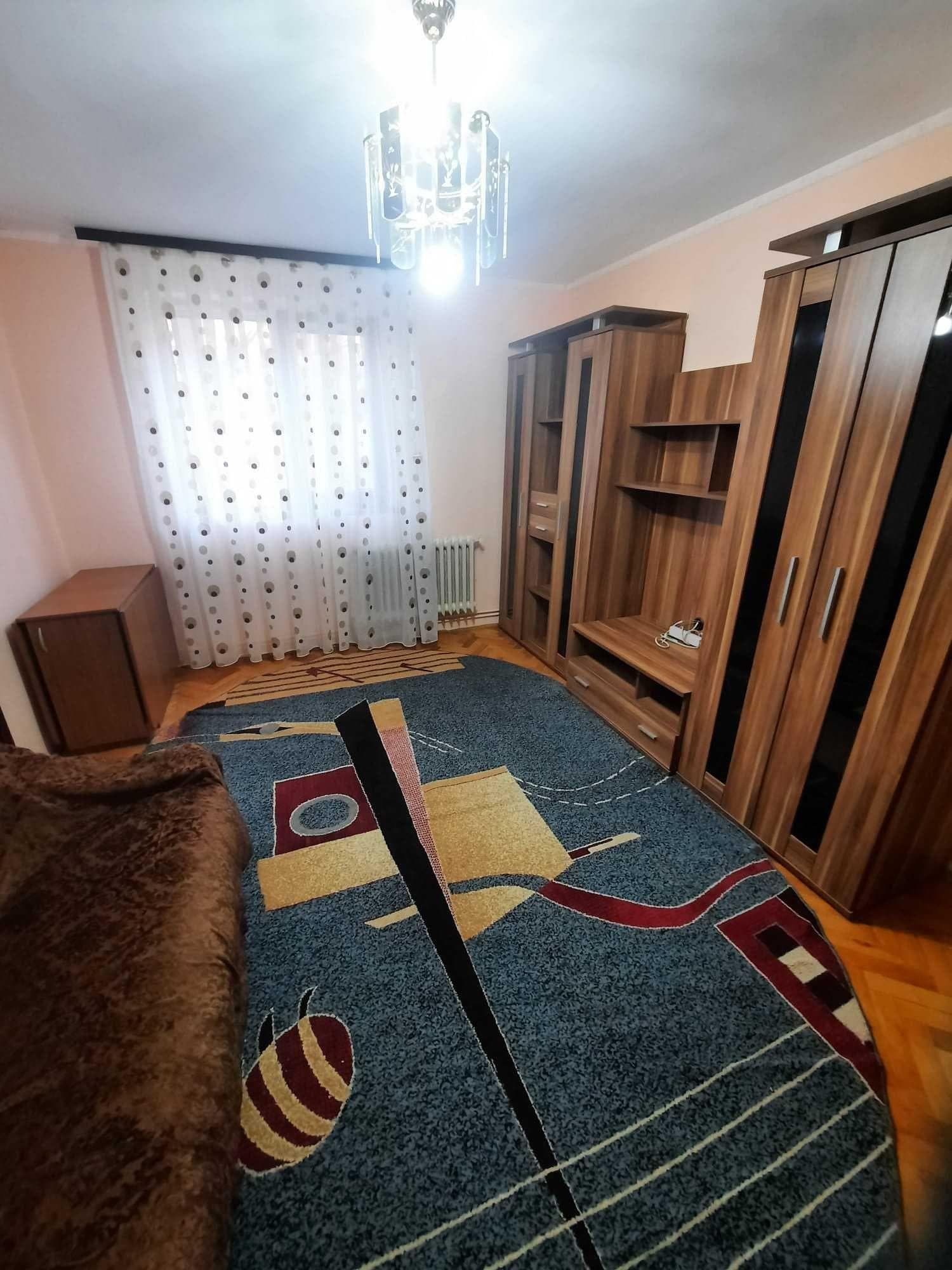 PF închiriez apartament cu 3 camere in cartierul Gheorgheni - imagine 1