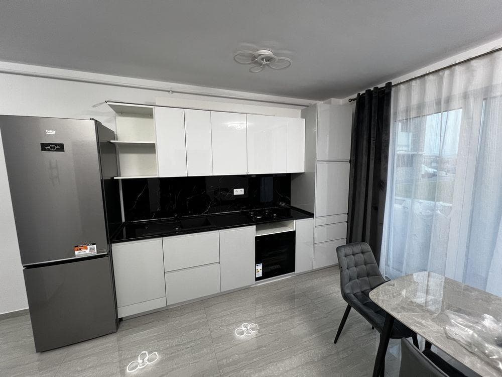 Apartament 3 camere de inchiriat