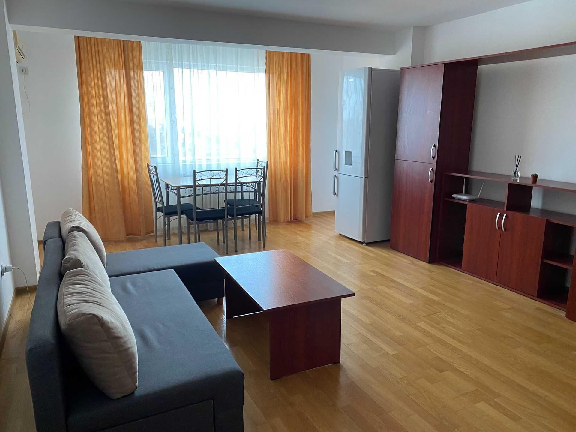 Inchiriez apartament 2 camere Constanta, strada Baba Novac, bloc BN1