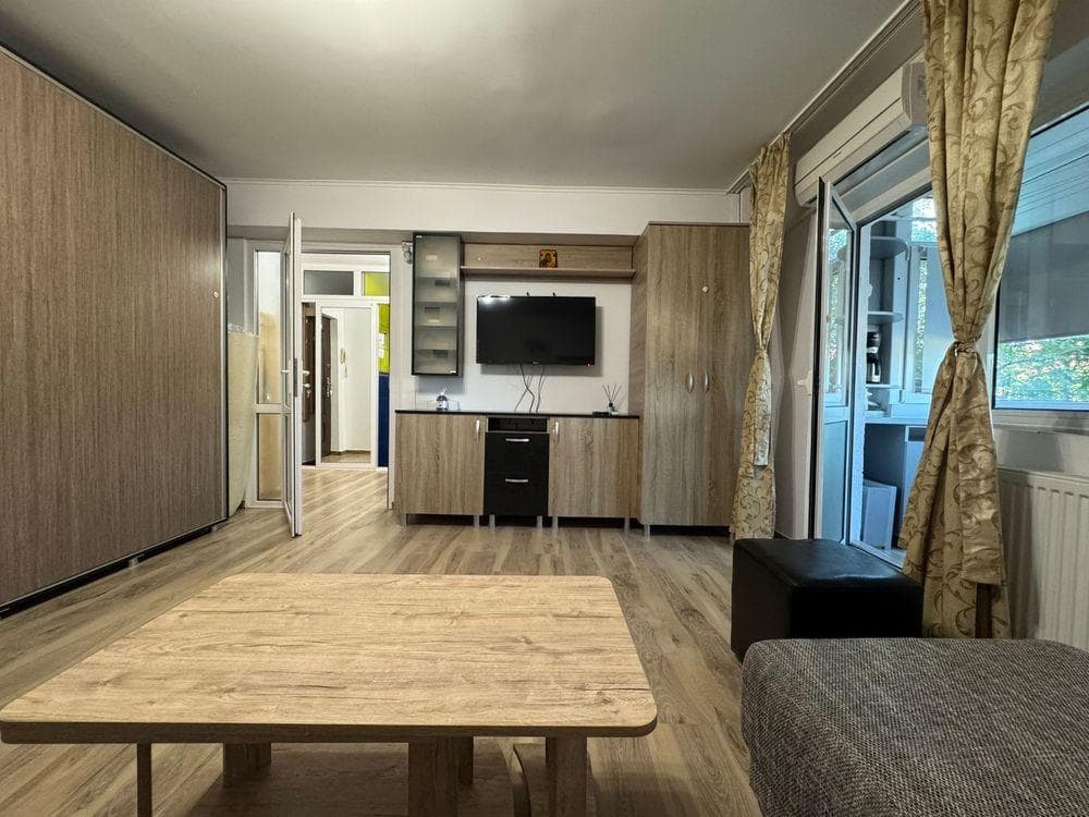 Garsoniera de inchiriat - imagine 1