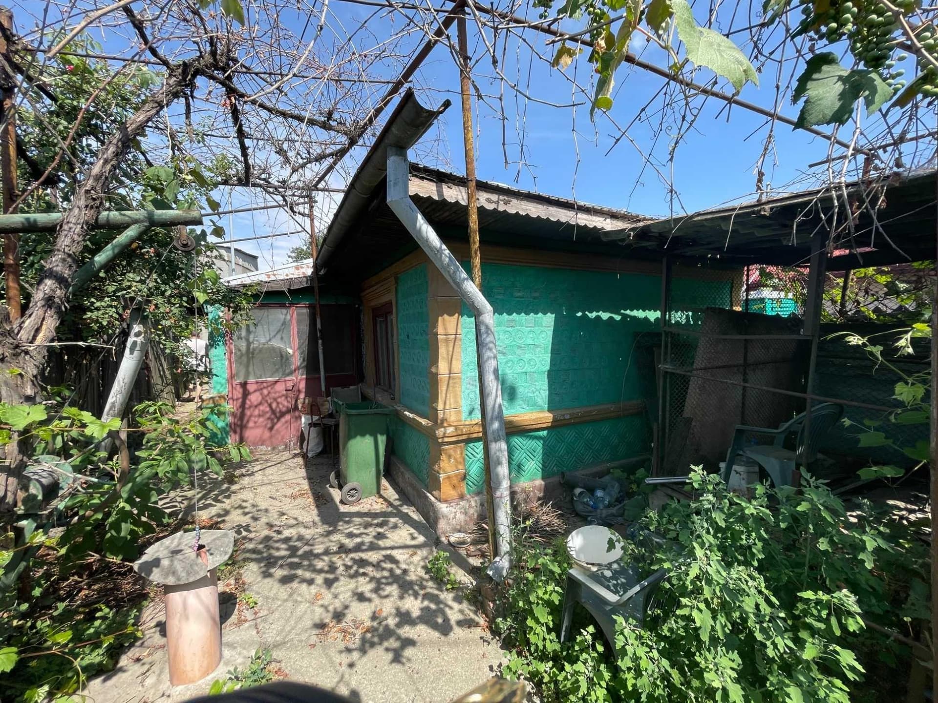 Vânzare teren cu construcție Demolabilă/Renovabila Sector 3, București