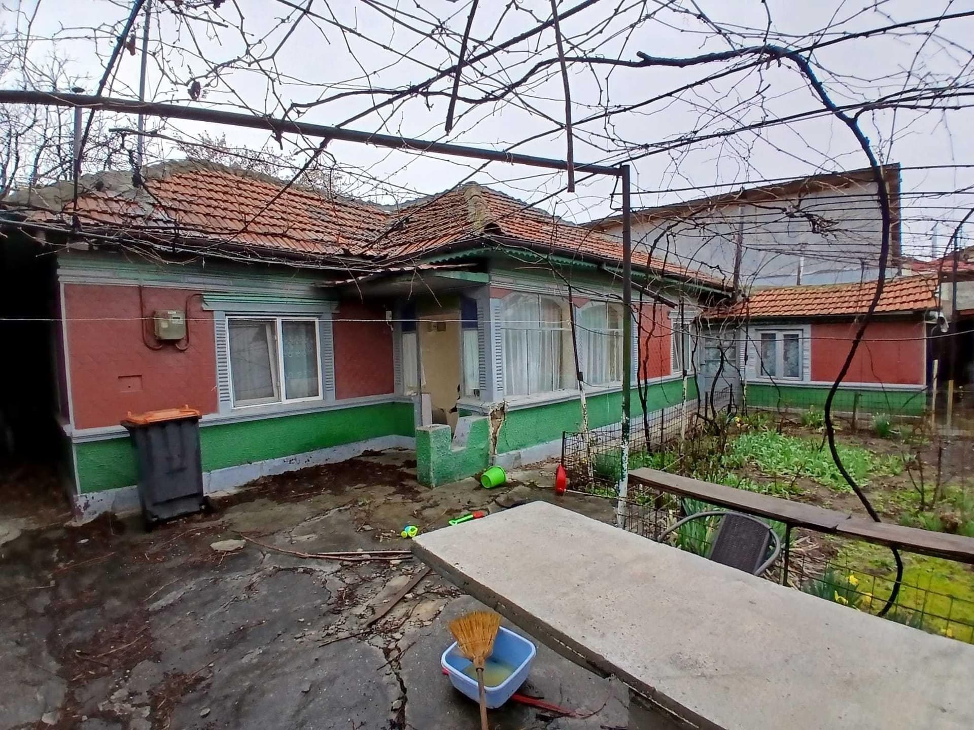 Casa batraneasca - muncitori