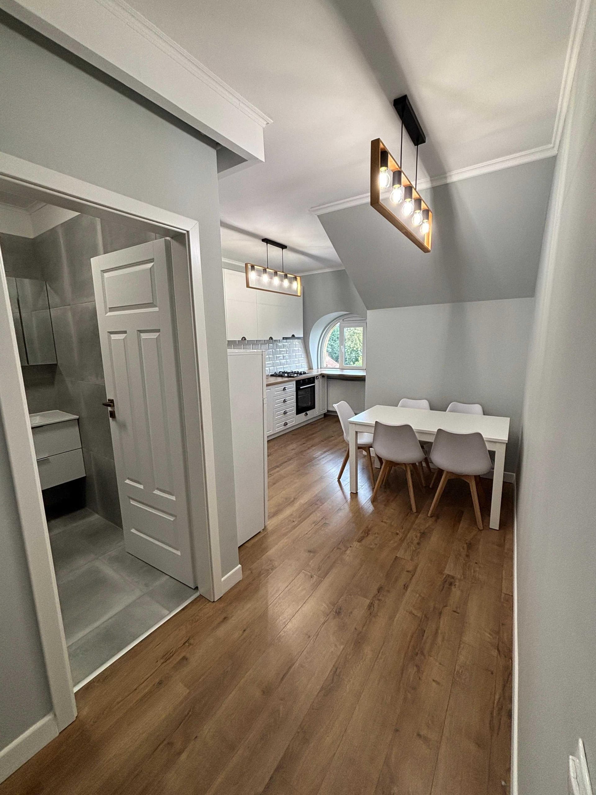 Apartament 2 camere Gruia, 56 mp, complet mobilat – 198.000 € - imagine 2